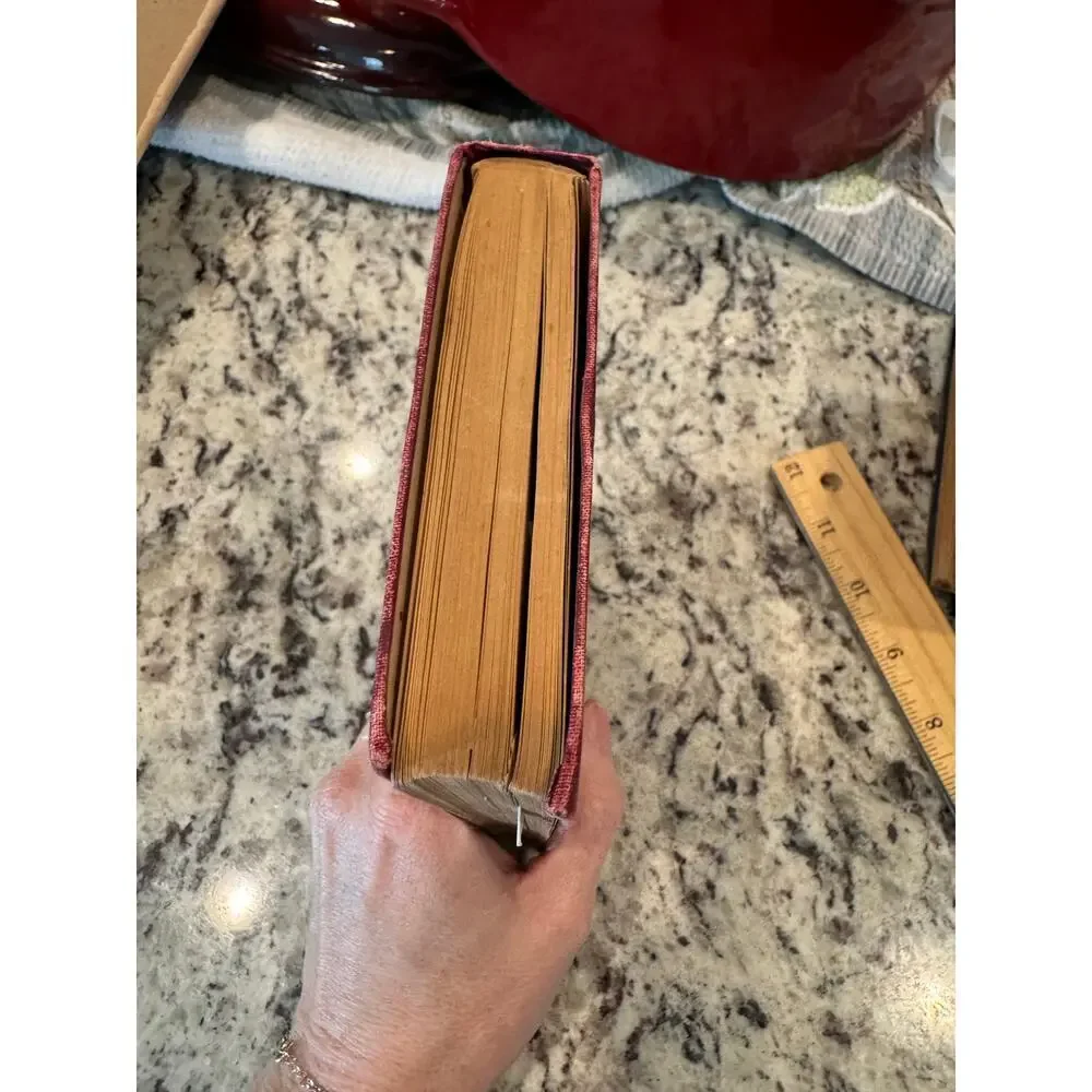 Virginibus Puerisque & Other Papers Biographical Ed Robert Louis Stevenson‎ 1905